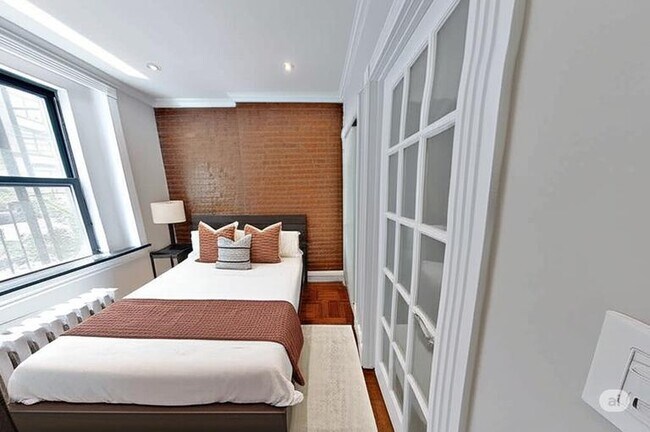 Foto del edificio - 219 E 23rd St