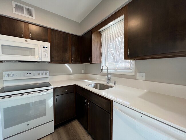 Foto del edificio - 3805 Maquoketa Dr