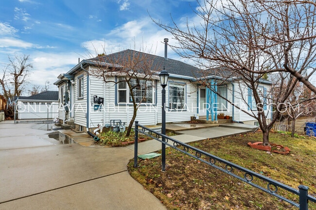 Building Photo - 1116 E 400 S