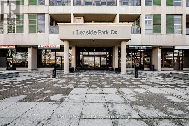 Building Photo - 1-601 Leaside Park Dr