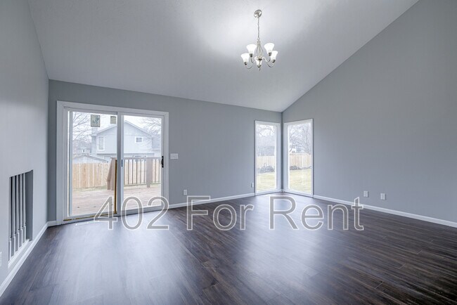 Foto del edificio - 12129 Wirt St