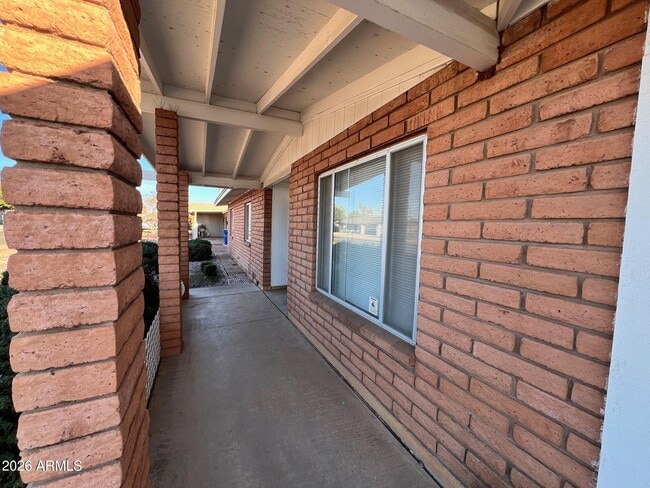 Foto del edificio - 551 W Gail Dr