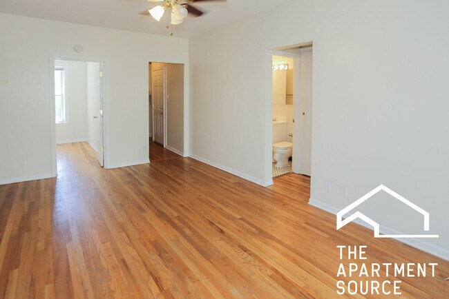 Foto del edificio - 3914 N Pine Grove Ave