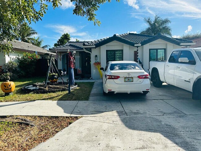 Foto del edificio - 13738 SW 157th Terrace