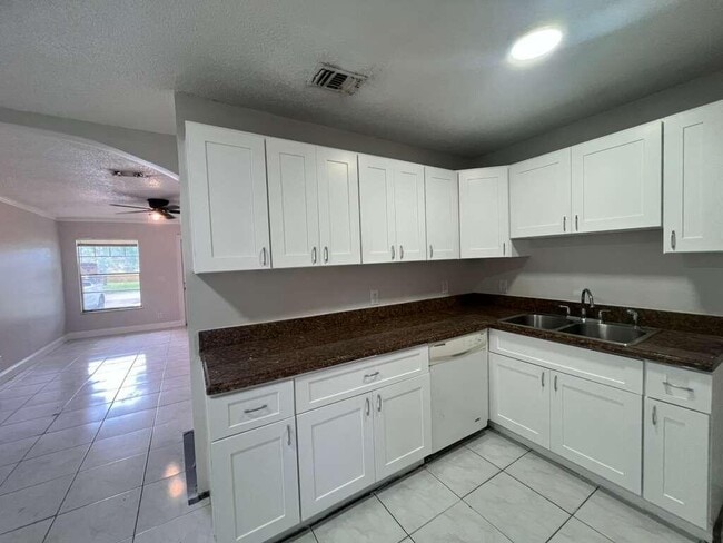 Foto del edificio - 8201 SW 5th Ct
