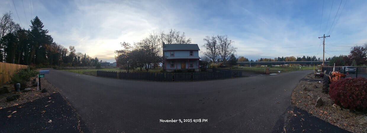 Foto principal - 1609 NE Waterfront St