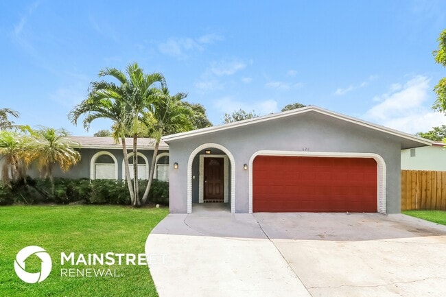 Building Photo - 628 SW 18th Ave