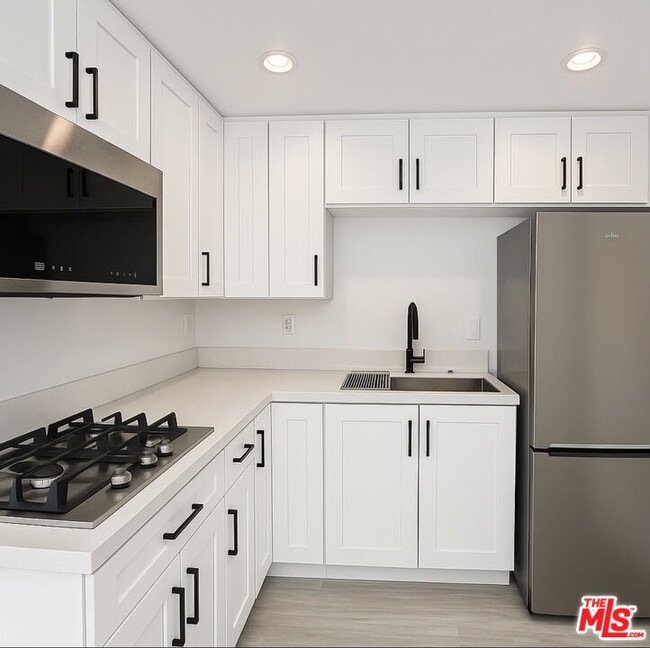 Foto del edificio - 4297 Tujunga Ave