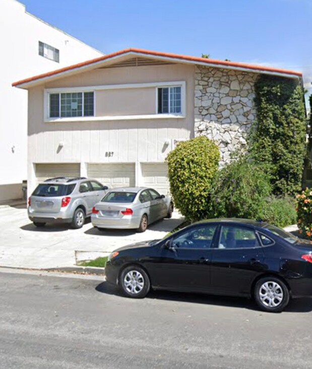 Building Photo - 827 3rd St