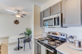 1BR 1BA - 636SF - Americana Lakewood Apartments