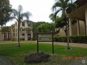 Building Photo - 14501 N Kendall Dr