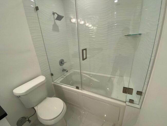 Foto del edificio - 1303 NW 23rd Ct