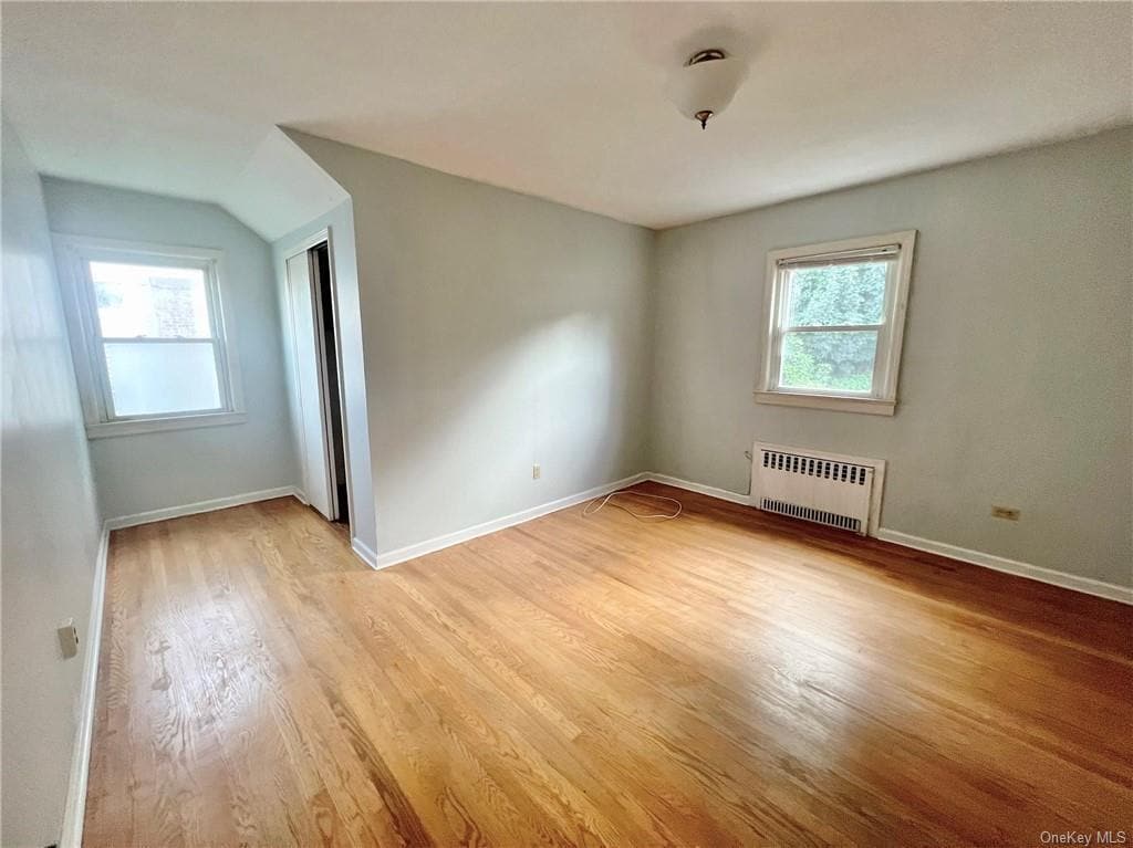 292 Morsemere Ave Unit 2, Yonkers, NY 10703 Room for Rent in Yonkers