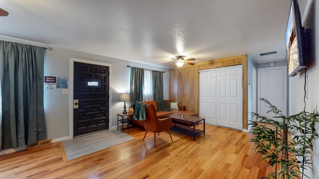 Photo - 1242 Elder St House