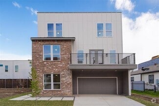 Building Photo - 4532 Cabell Dr