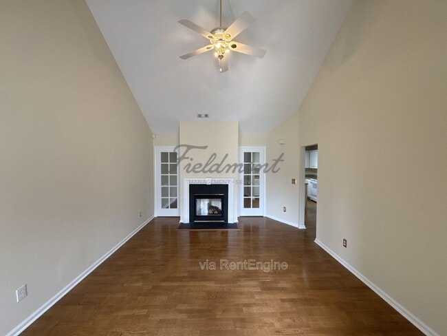 Photo - 102 Wyndham Ct House