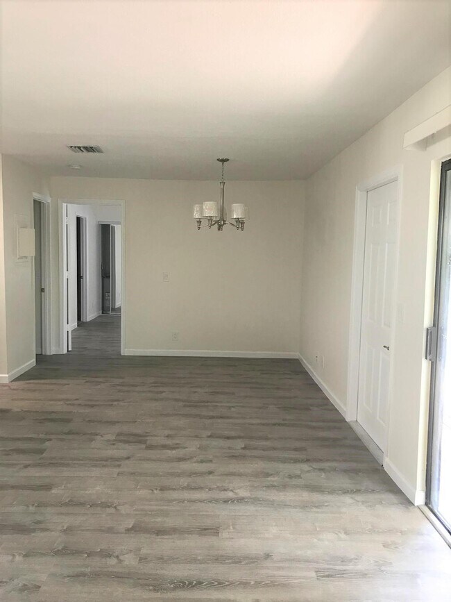 Building Photo - 2 Crossings Cir