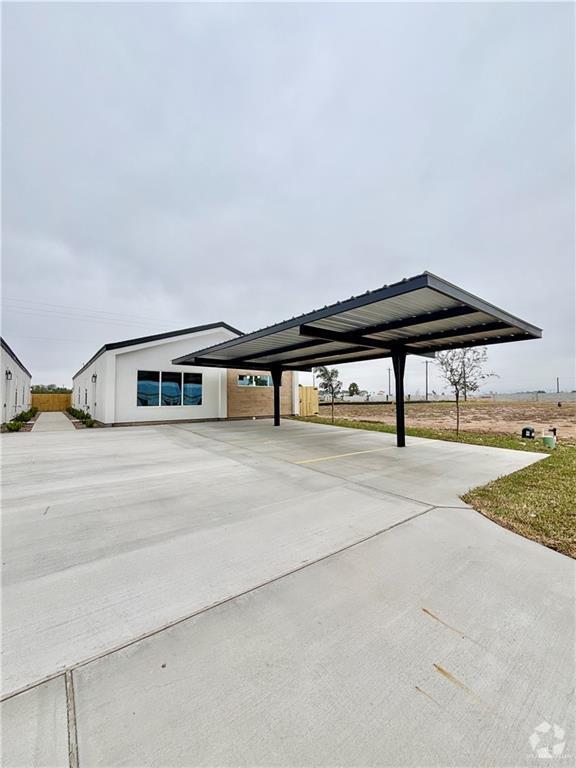 Building Photo - 513 Sparrow Rd