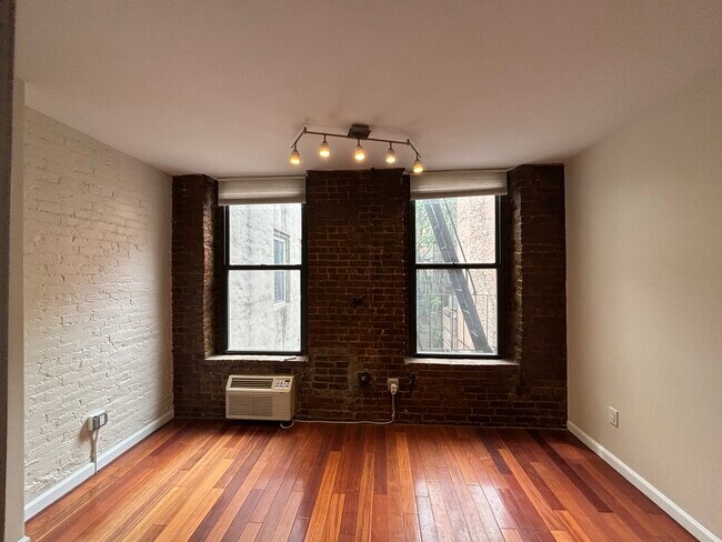 Foto del edificio - 157 Rivington St