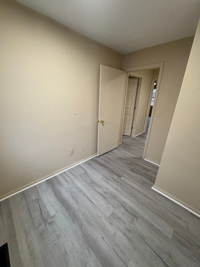 Building Photo - 56 Waterson Lane