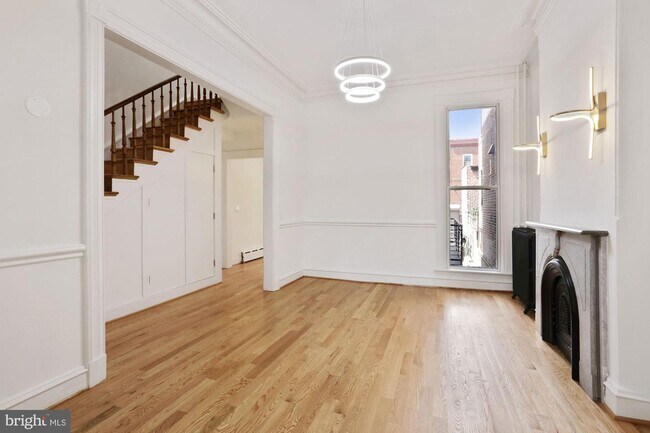 Foto del edificio - 1215 S St NW