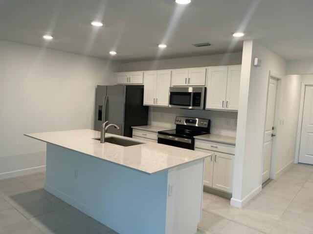 Foto del edificio - 6737 Broadwater Ln