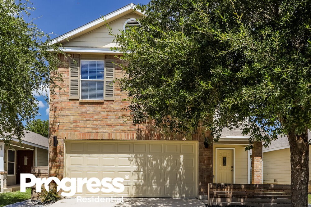 Foto principal - 9707 Woodland Pines