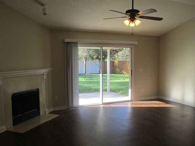 Building Photo - 2911 Thorncrest Drive