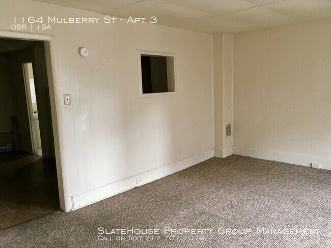 Building Photo - Third floor studio in  Allison HIll area