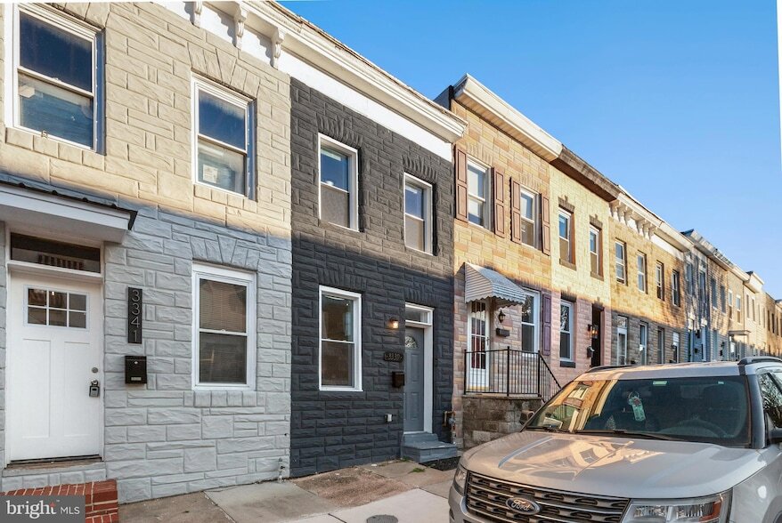 Primary Photo - 3339 Paine St