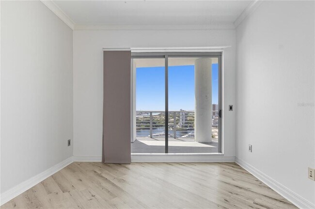 Foto del edificio - 449 S 12th St