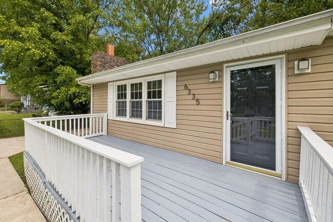 Photo - 6335 Hansley Dr- House
