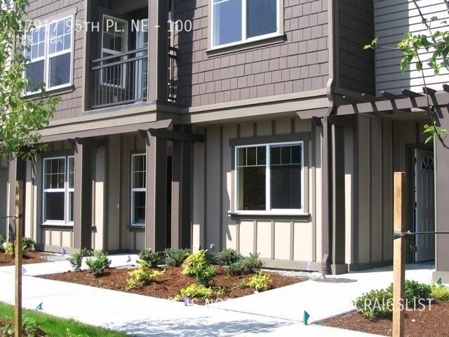 Primary Photo - Walk-able to Downtown Bothell! Bothell 1 b...