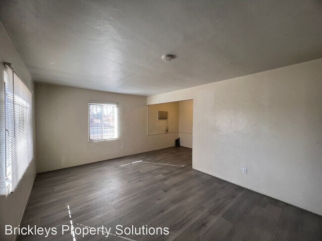 Building Photo - 2 br, 1 bath House - 1801 Palomas Dr NE