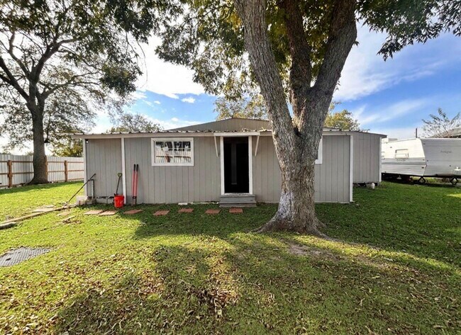 Foto del edificio - 13217 Player St