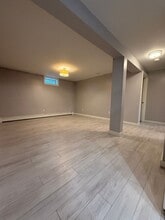 Building Photo - 121 Dunbar Ave