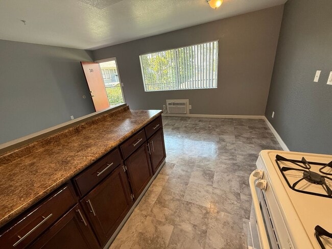 Interior Photo - Santa Ana Birch Apartments