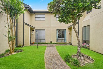 Building Photo - 1116 Bering Dr