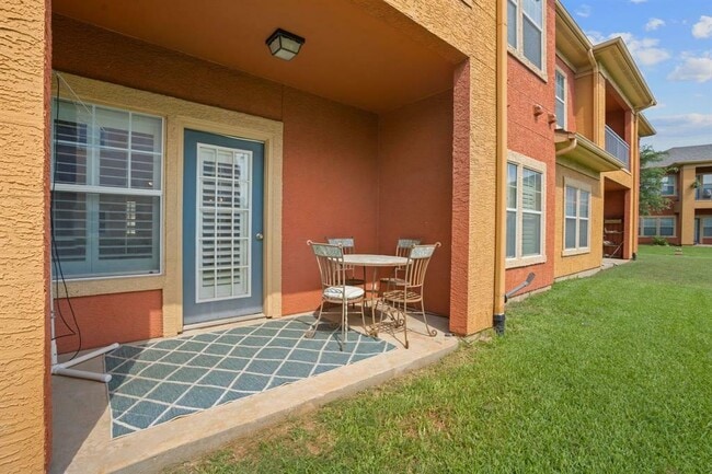 Building Photo - 2900 S Lakeline Blvd