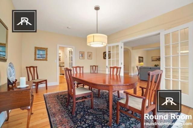 Foto del edificio - 3 bedroom in Brookline MA 02446