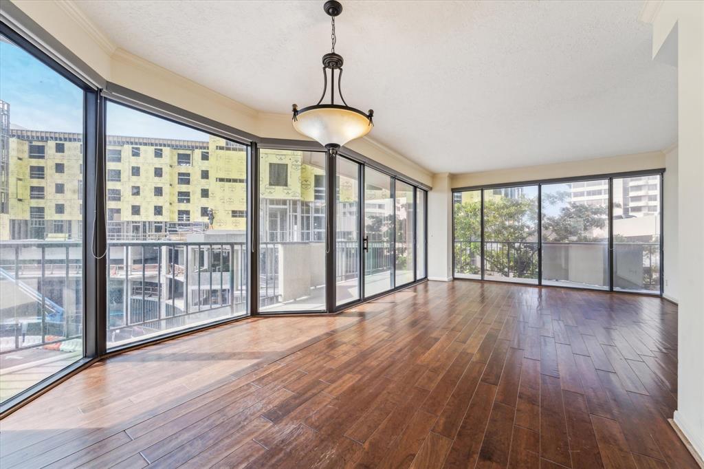 Foto principal - 3350 McCue Rd