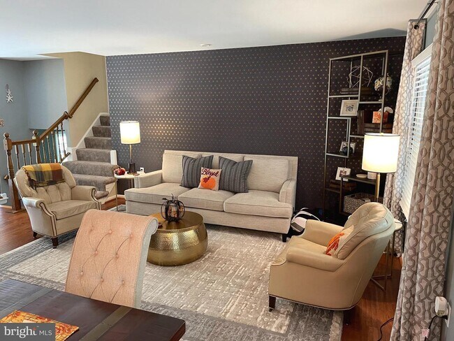 Foto del edificio - 2900 Woodfern Ct