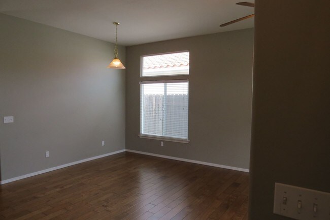 Building Photo - 267 Beechnut St