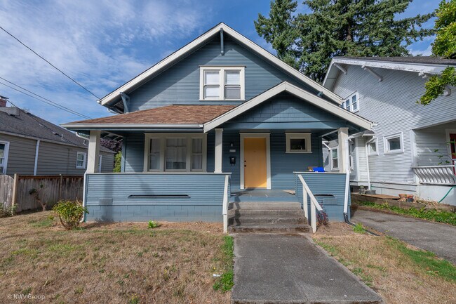 Building Photo - 2313 SE 52nd Ave