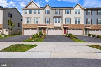 Building Photo - 7232 Bodkin Wy