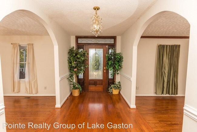 Foto del edificio - 4 br, 3 bath House - 5158 Boydton Plank Road