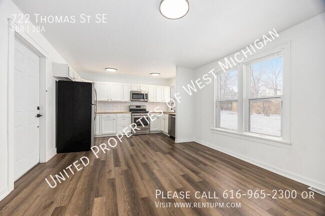 Foto del edificio - 722 Thomas St SE