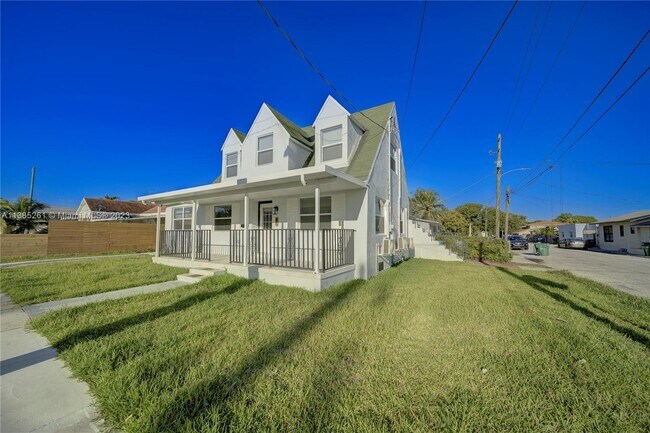 Building Photo - 86 NW 21st Ave