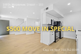 Building Photo - 10934 Moorpark St