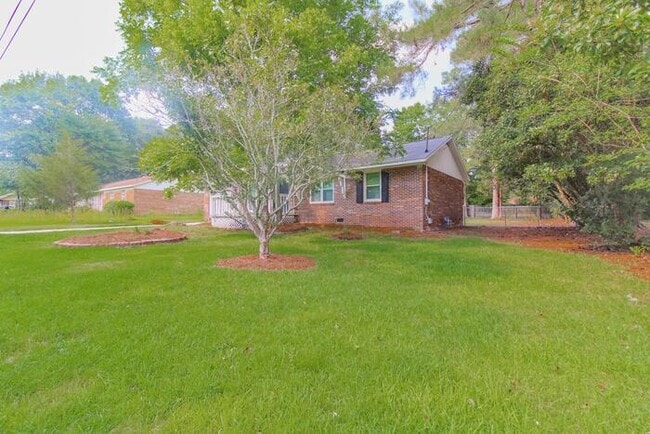 Building Photo - 457 Edgar Cir